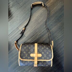 Louis Vuitton Monogram Cartouchière GM crossbody bag